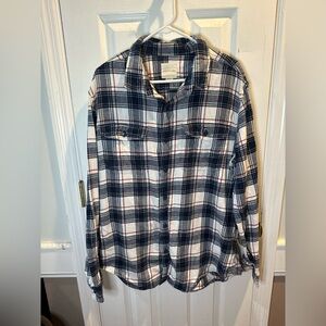 American Eagle Men’s Plaid Flannel Button Up Pockets XXL White Blue Red Cotton‎